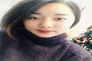 动漫人物红头发红眼睛